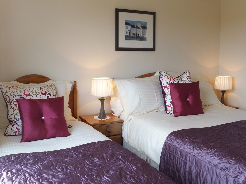 Rush Lake House Bed & Breakfast Clifden Oda fotoğraf